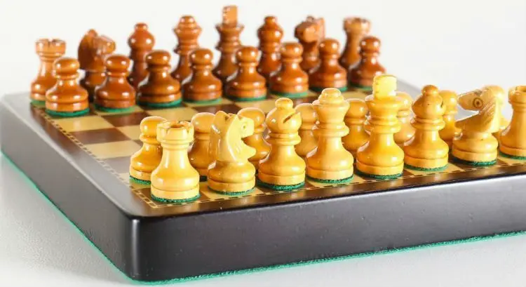 The 4" Mini Magnetic Wood Pocket Chess Set 