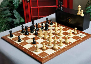 The Championship Series Chess Set - 21"