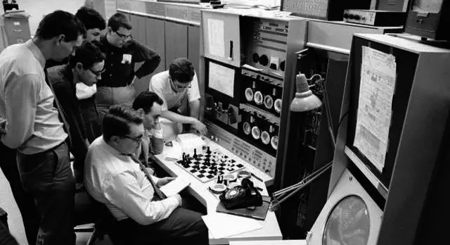 The MIT Team Working on the first chess computer that can beat an amateur player